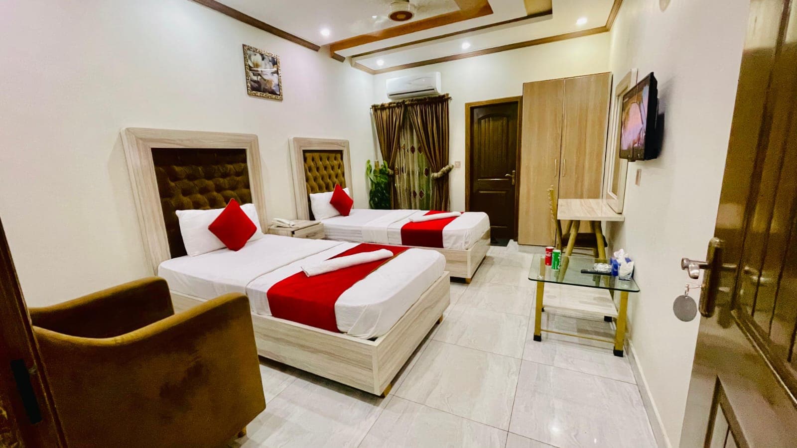 Standard Twin Bed Room View 1