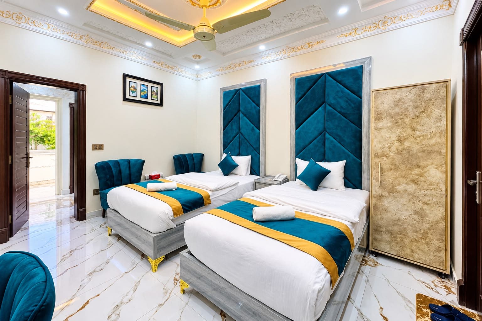 Go 003 Hotel Lahore Twin Bed Room