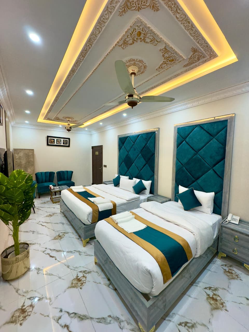 Go 003 Hotel Lahore Twin Bed Room