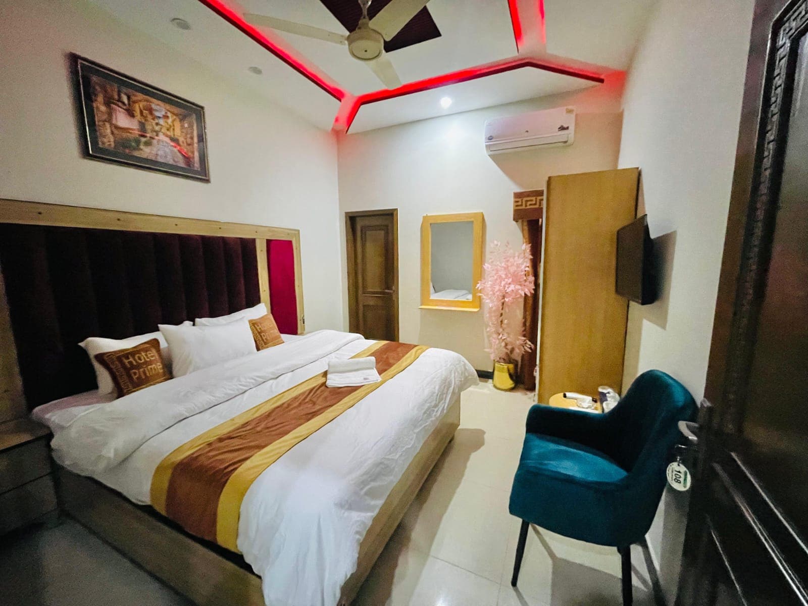 Go 004 Hotel Lahore Double Bed