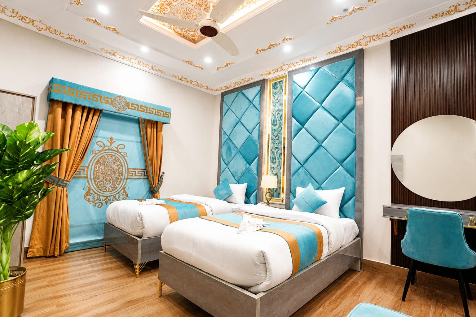 Go 005 Hotel Lahore Twin Bed Room