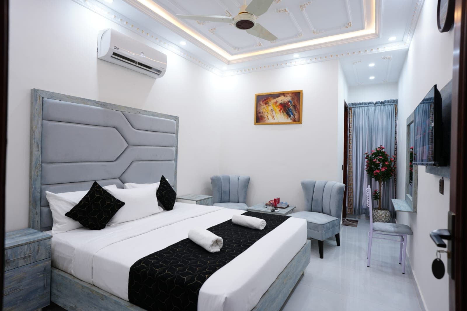 Go 007 Hotel Deluxe Double Bed